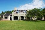 Venta casa estilo clásico en Club de Campo Armenia, Pilar